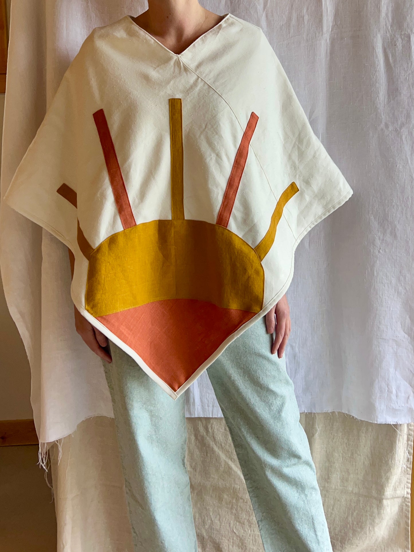 Sunburst Poncho in White / Marigold