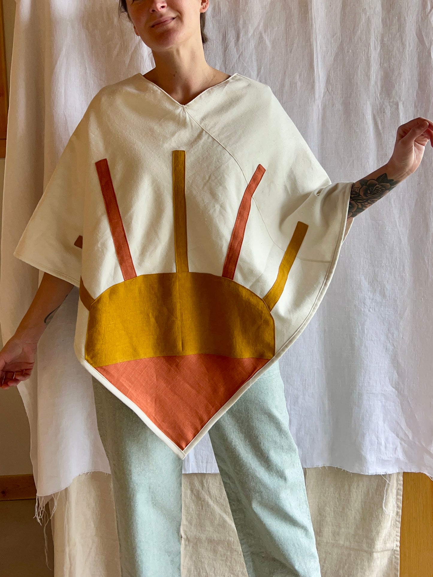 Sunburst Poncho in White / Marigold